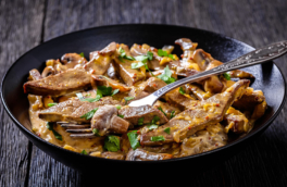 Печень при жарке получится сочной, мягкой и будет таять во рту: секреты опытных хозяек