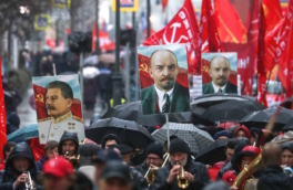 Какой сегодня праздник: 7 ноября – День Октябрьской революции 1917 года