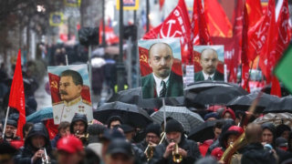 Какой сегодня праздник: 7 ноября – День Октябрьской революции 1917 года