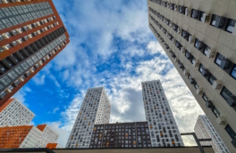 Квартиры в новостройках Москвы подорожали за год на треть