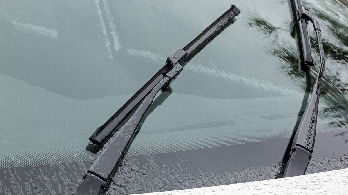 Что сделать, чтобы дворники не скрипели по стеклу