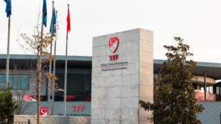 Скандал в турецком футболе: отстранили 102 игроков и 149 судей за ставки