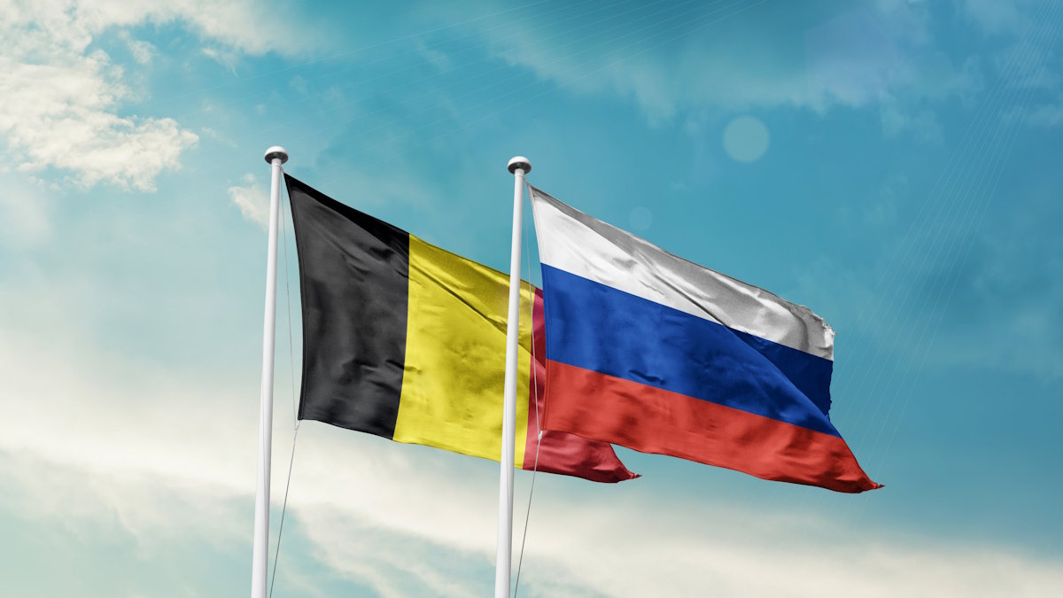 Флаги Бельгии и России