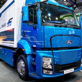 Компания Ford представила грузовик на батарейках