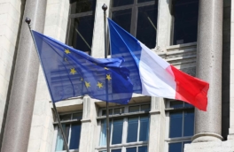 Обслуживание госдолга Франции достигнет €74 млрд