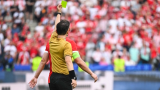 В Турции прокуратура выдала ордера на арест 17 футбольных арбитров за ставки на матчи