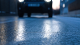 В Москве и области объявили "желтый" уровень погодной опасности из-за гололедицы