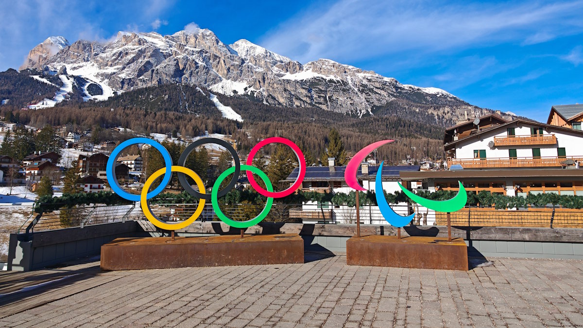 Город Кортина-д’Ампеццо в Италии (иллюстрация)