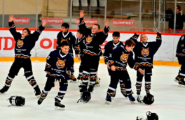 В Верхней Пышме прошли игры Детского хоккейного турнира "Кубок Урала"