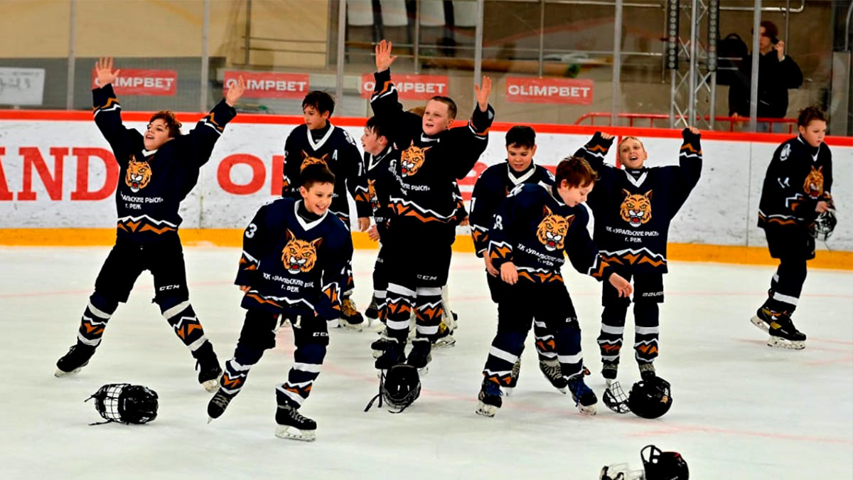 В Верхней Пышме прошли игры Детского хоккейного турнира "Кубок Урала"