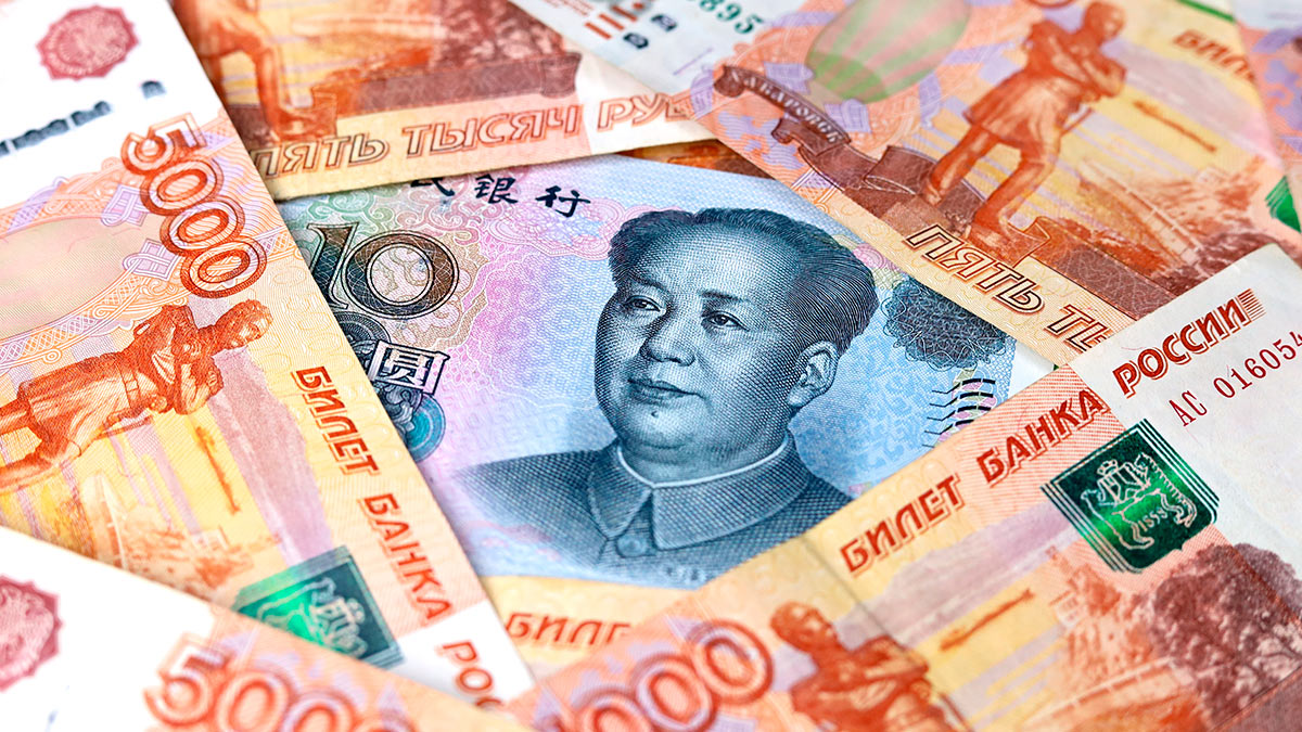 Россия и КНР перешли на расчеты в национальных валютах, сообщил Силуанов