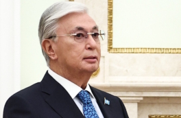 В Кремле прокомментировали сопровождение Токаева истребителями