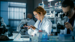 Наножидкость для повышения эффективности нефтедобычи разработали в Перми