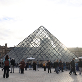 Под Парижем задержали четвертого подозреваемого в ограблении века в Лувре