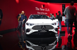 Обновленный Mercedes-Benz CLA стал гибридом с расходом 5 литров на сотню