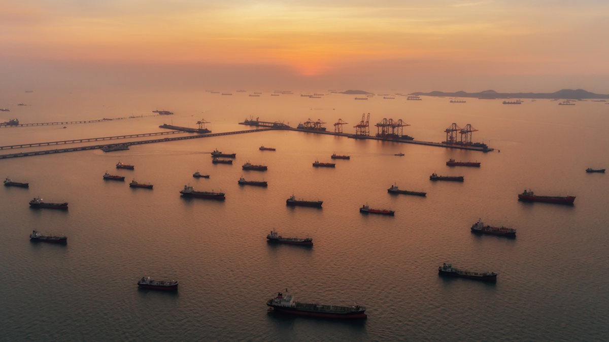 На Украине ввели санкции против 56 морских судов