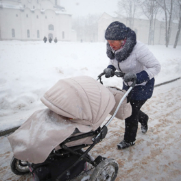Снегопады на северо-западе России, волны потепления в центре и морозы в Сибири: какую погоду прогнозируют в регионах на неделе