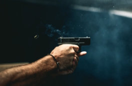 СКР предложил вооружить следователей австрийскими пистолетами Glock-18