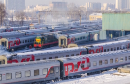 О дополнительных рейсах поездов в новогодние праздники рассказали в РЖД