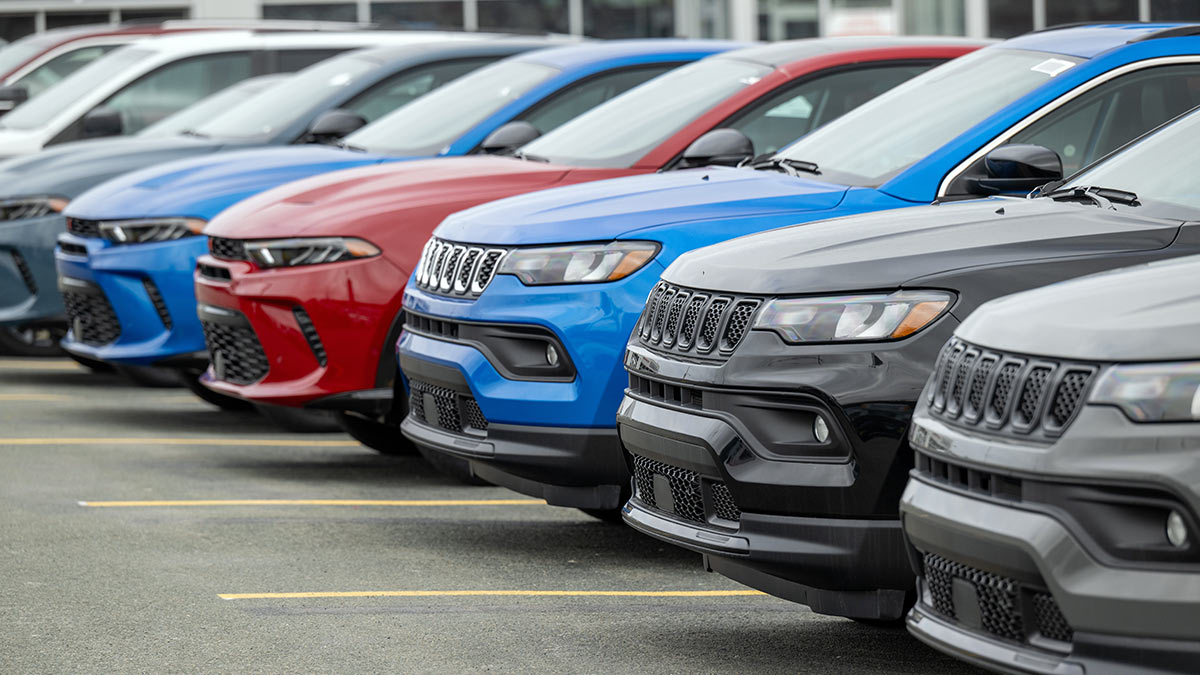 Автодилеры ждут падения продаж в ноябре