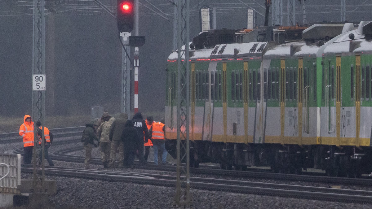 Повреждённый участок железной дороги в Польше