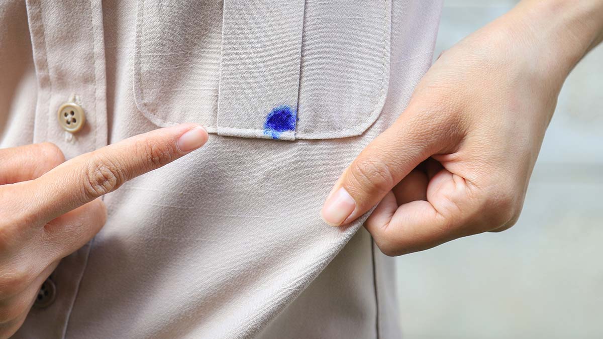 Как удалить пятна чернил с одежды