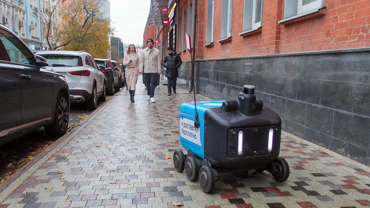 Роботам-курьерам прописали правила