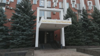 Детям в Саратовской области запретили заходить в любые магазины, где торгуют сигаретами и вейпами