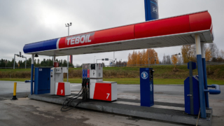 Дочерняя компания "Лукойла" объявила о закрытии всех своих АЗС в Финляндии