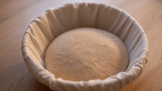 Что добавить в бездрожжевое тесто, чтобы оно наверняка поднялось: секрет пышной выпечки