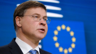 ЕС призвал ускорить выплату Украине кредитов