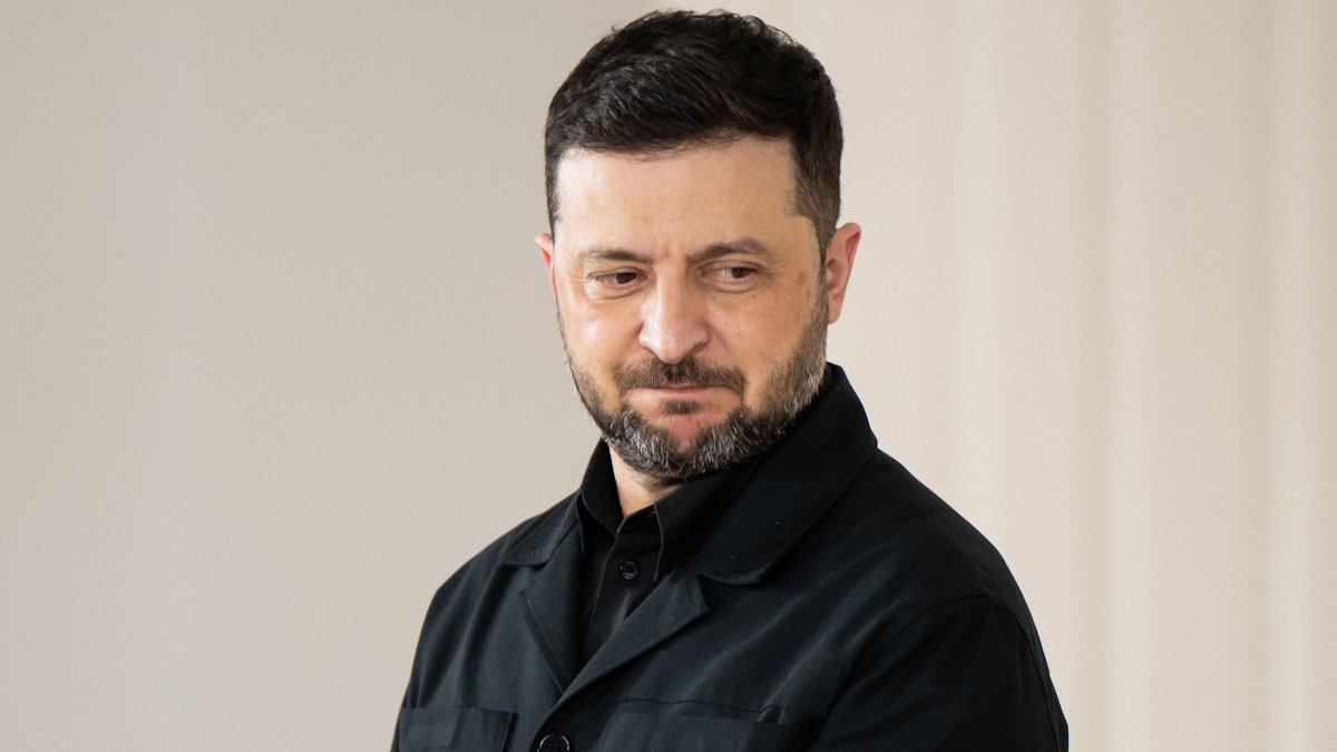 Зеленский хочет встретиться с Трампом и подписать мирный план, пишет Axios