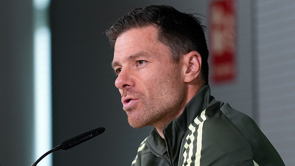 Испанский футбольный тренер Хаби Алонсо