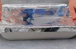 Как запекать блюда в фольге, чтобы они остались сочными и получилась румяная корочка