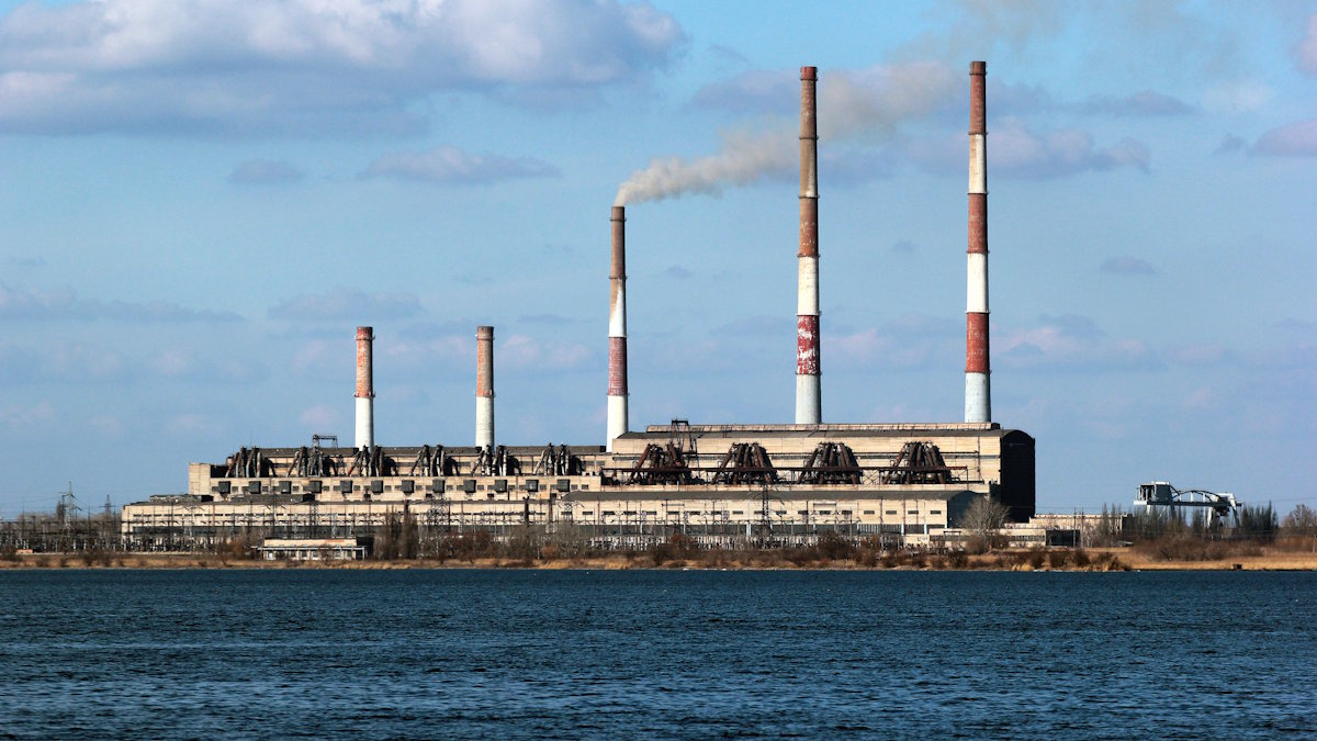 В Минэнерго Украины подтвердили повреждение Змиевской и Трипольской ТЭС