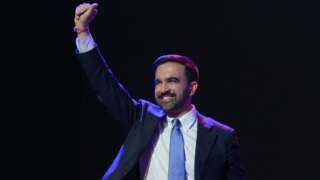 Победу Мамдани на выборах мэра Нью-Йорка Трамп назвал потерей части суверенитета США