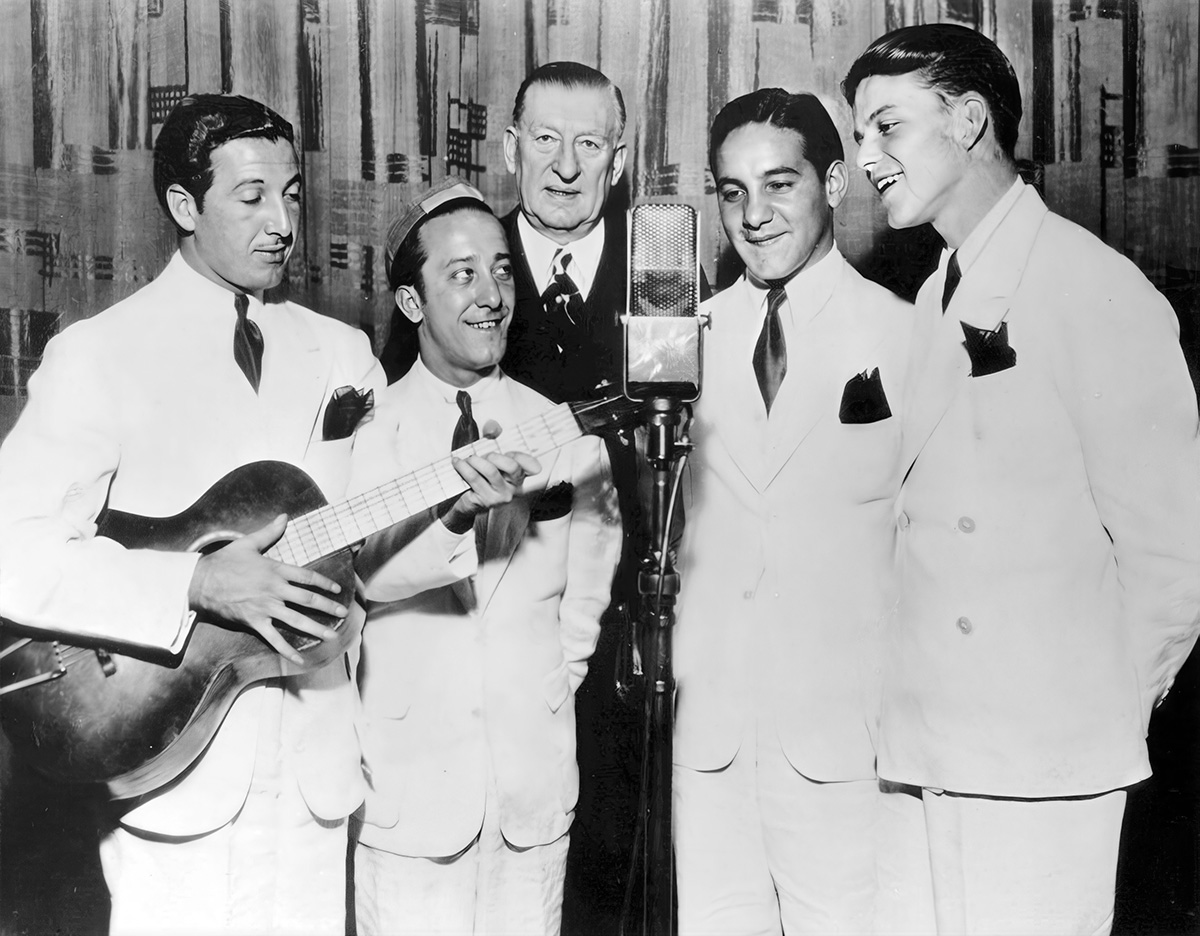 Фрэнк Синатра с The Hoboken Four