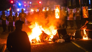 Bloomberg назвал страны с повышенным риском беспорядков в 2026 году