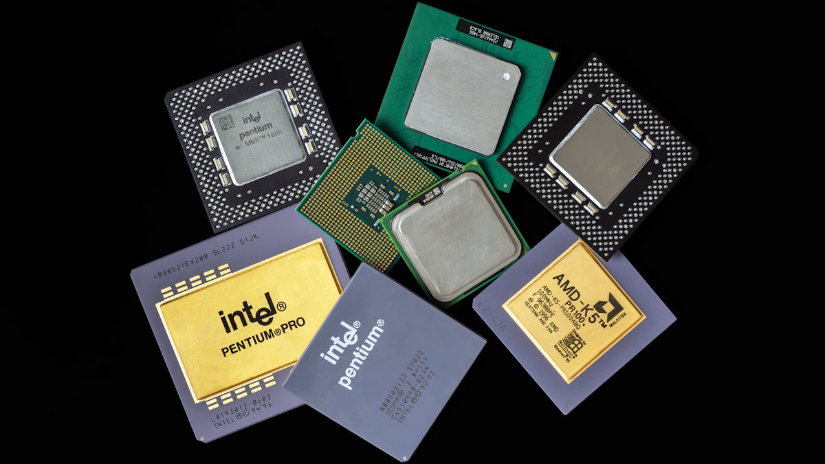 Чипы Intel и AMD (иллюстрация)