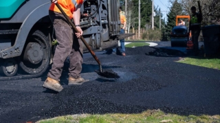 Более 5,2 млрд рублей на строительство и ремонт дорог получат 6 российских регионов