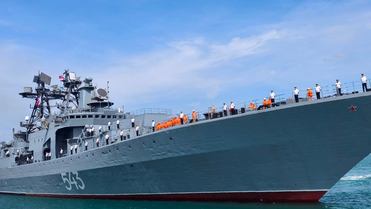 Отряд кораблей ТОФ преодолел Баб-эль-Мандебский пролив