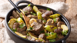 Как сделать печень мягкой и сочной при жарке: секрет нежного деликатеса