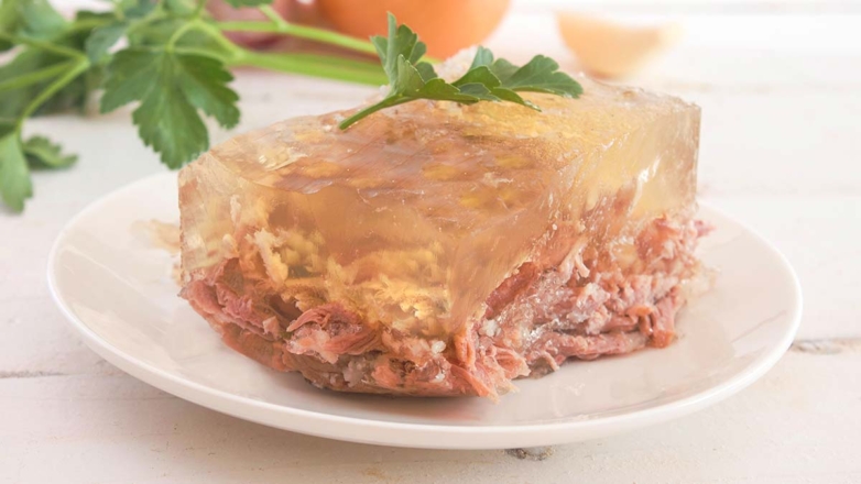 Как правильно выбрать, разобрать и нарезать мясо для холодца: хитрости, о которых знают не все