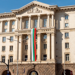 Правительство Болгарии уходит в отставку