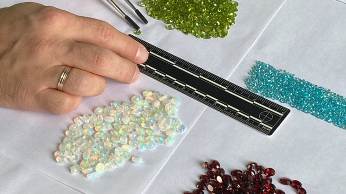 Контрабанду драгоценных камней из Индии пресекли южнороссийские таможенники