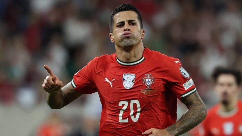 "Барселона", "Ювентус" и "Интер" хотят вернуть Жоау Канселу