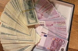 Начальника петербургской колонии отправили под домашний арест за вымогание взяток у заключенных