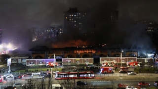 Найдено тело второго погибшего при пожаре на Правобережном рынке в Петербурге