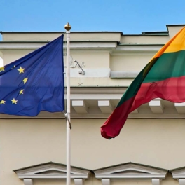 Евросоюз не собирается снимать санкции с белорусского калия вслед за США, заявили в МИД Литвы