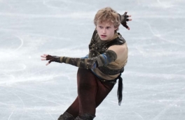 Фигурист Илья Малинин поставил новый мировой рекорд и выиграл третий подряд финал серии Гран-При